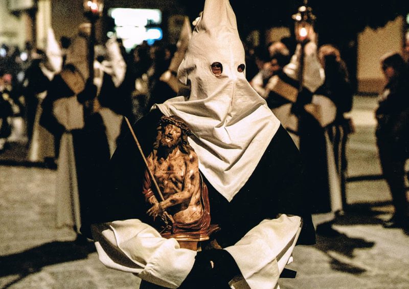 Wielkanoc we Włoszech – tradycje, potrawy i niezwykłe rytuały